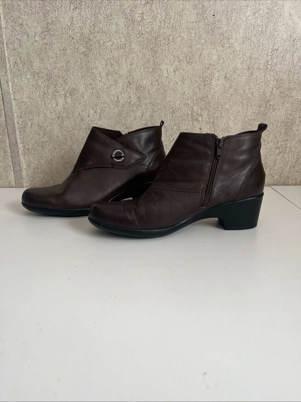 Clark’s Malia Surf Ankle Boots Brown Leather Side Zip Booties Women’s 10w Wide